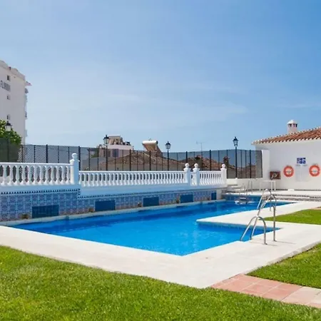 Tatil Evi Townhouse Verano Azul Nerja Canovas *