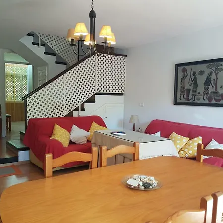 Townhouse Verano Azul Nerja Canovas Tatil Evi *